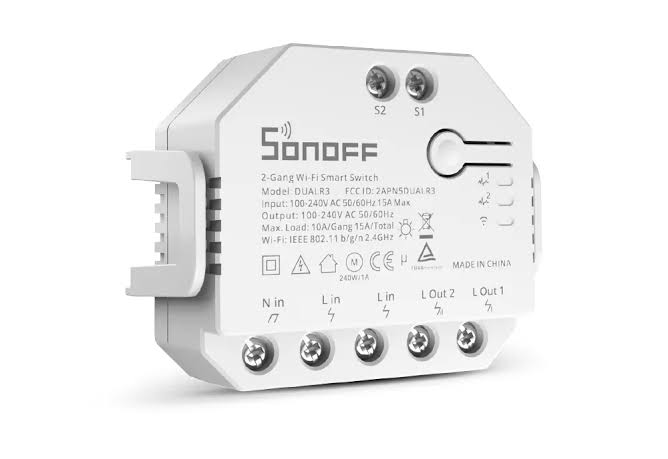 مفتاح Sonoff ذكي مع قياس الاستهلاك